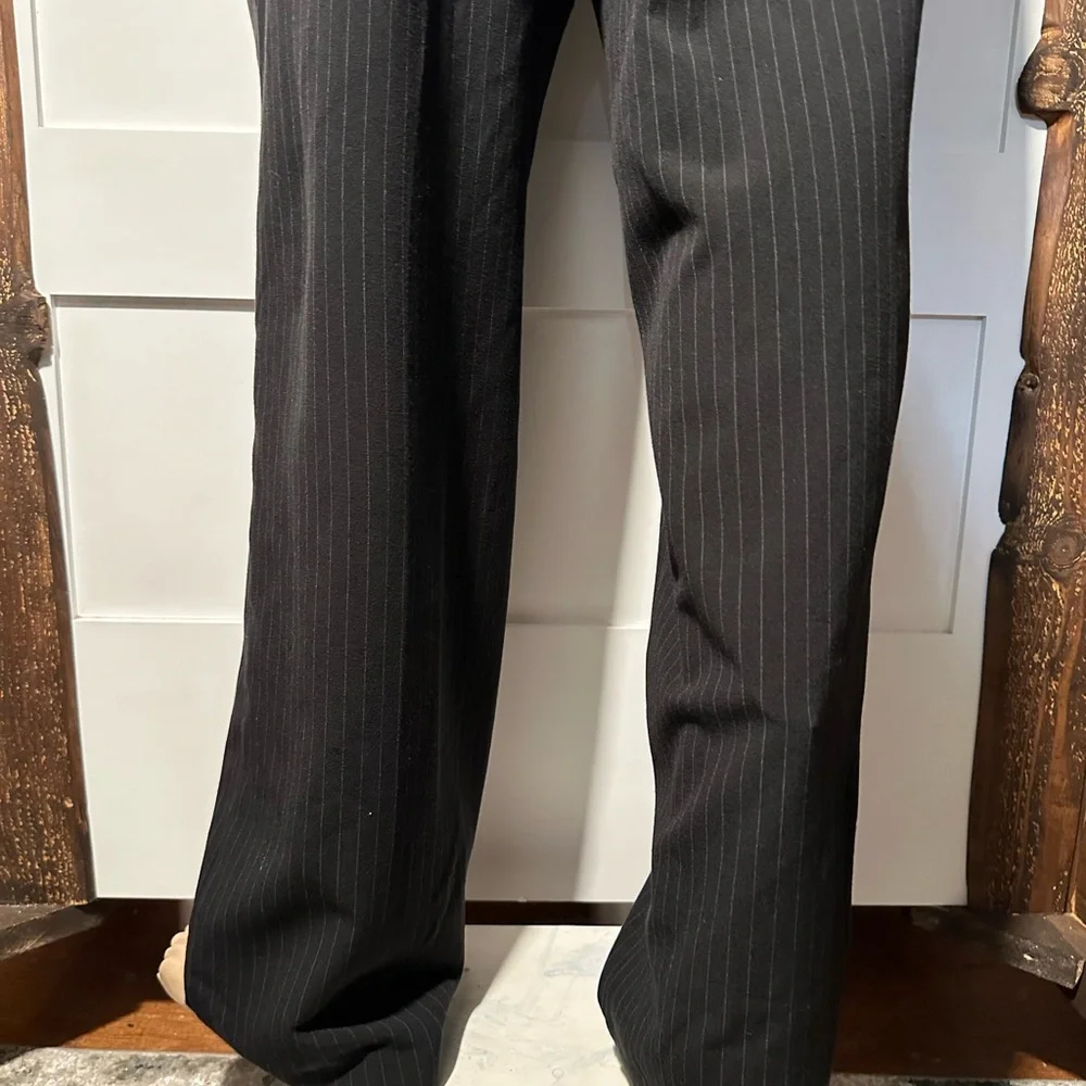 JM Collection Women's Pinstriped Slacks - Size 16 - Picture 9 of 10